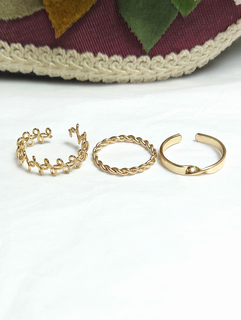 3 Gold Tone Ring Lot Size 7 Adjustable Rope Twist Ring Set of 3